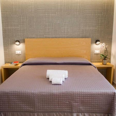 Tuile 34 Bed & Breakfast Lecce Luaran gambar